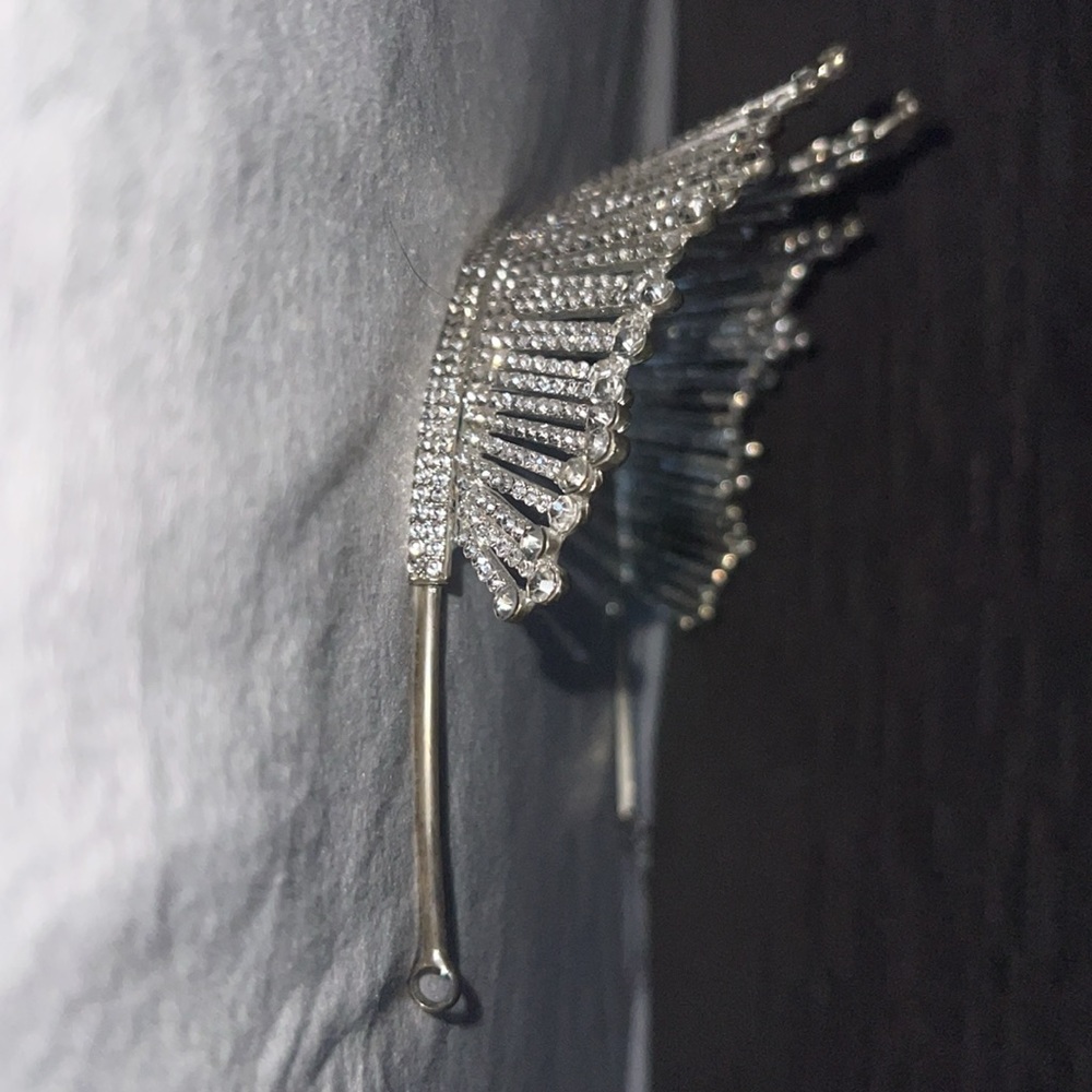 Silver Rhinestone Tiara - Picture 4 of 6